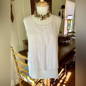 HD in Paris Cream Sleeveless Blouse NWOT